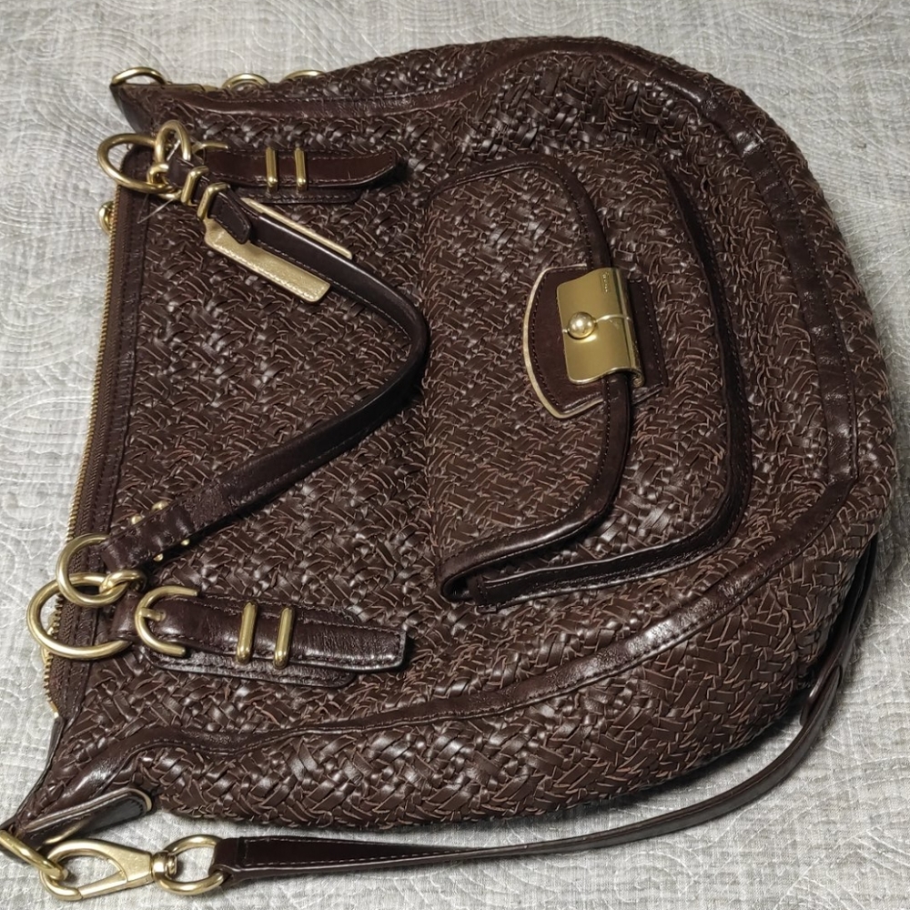 Coach woven Crossbody bag, brown color. - Picture 6 of 7